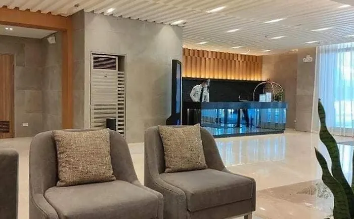 Cozy 1 Bedroom With Balcony Facing Pool Near Moa,ikea Near Apartment Manila